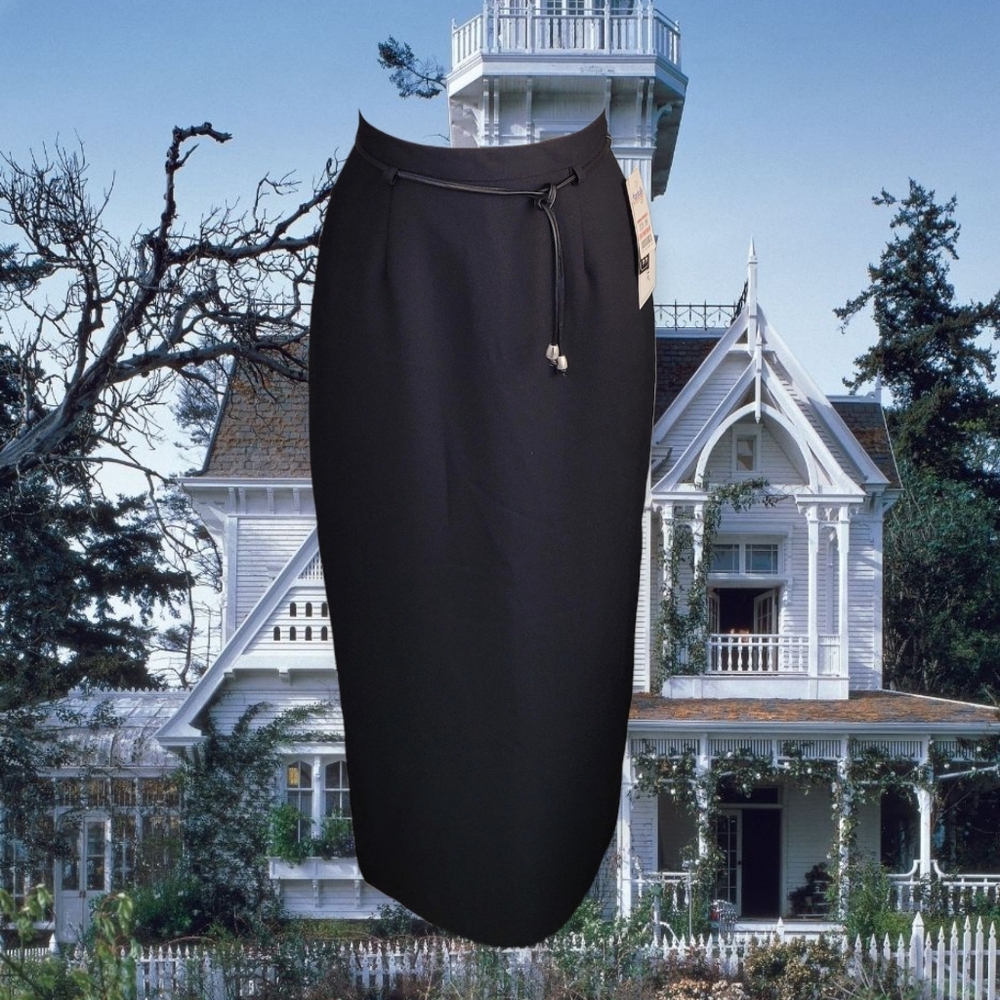 Elegant Black Women's Skirt